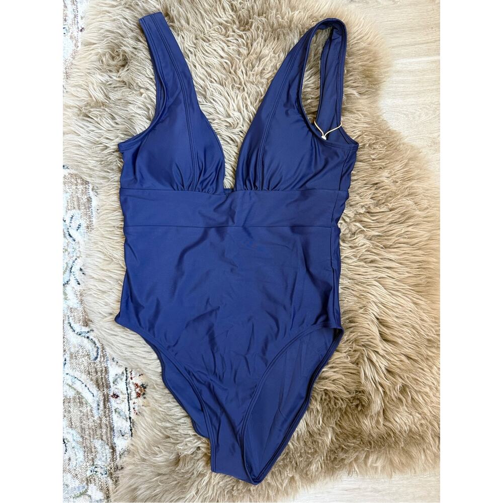 NEW Quince Italian Plunge One Piece Swimsuit Deep Navy Blue Medium Bathing Suit - Picture 2 of 8